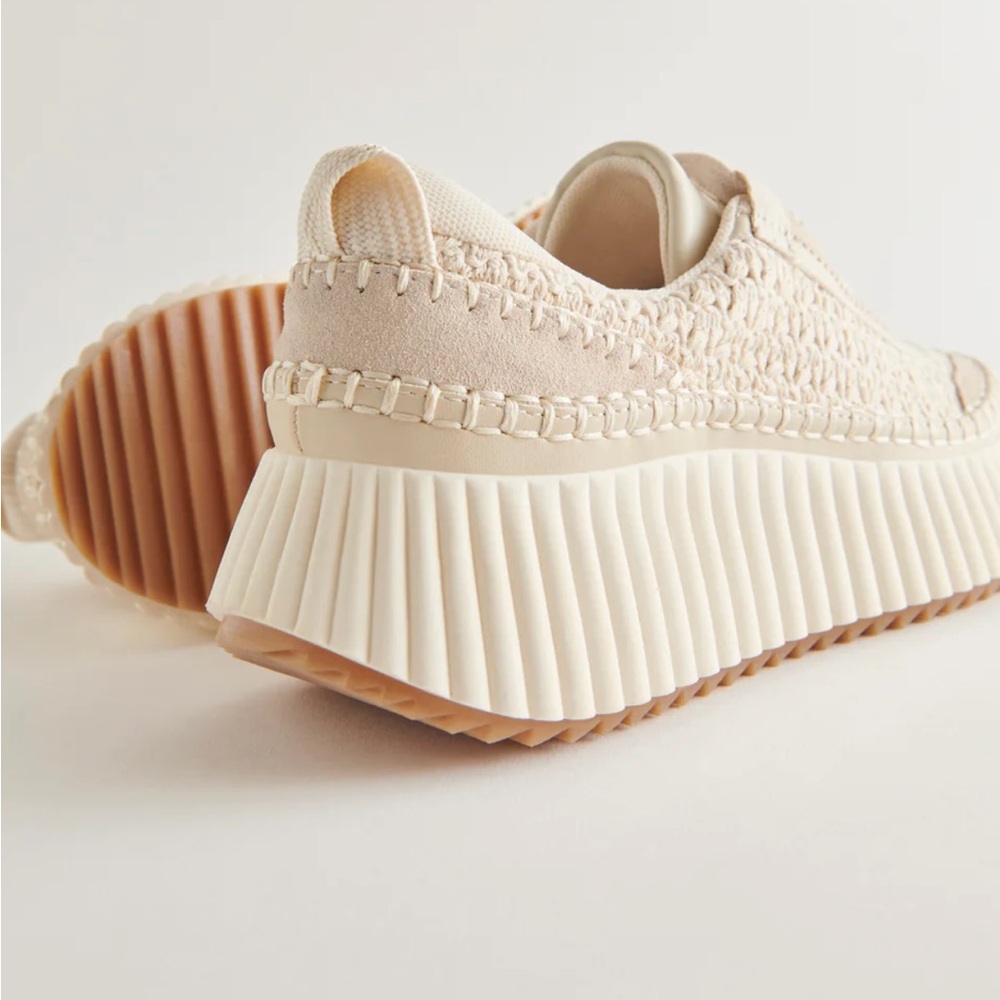 Dolce Vita Women’s Dolen Sneakers Sandstone Knit - Picture 5 of 10